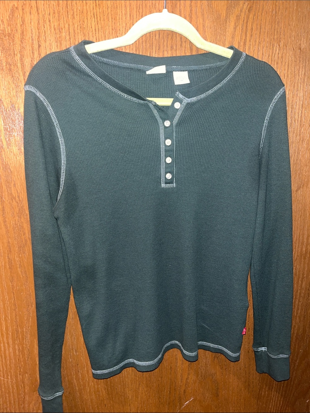 Levi's Dark Green Long-Sleeve Henley Tee with Contrast Stitching